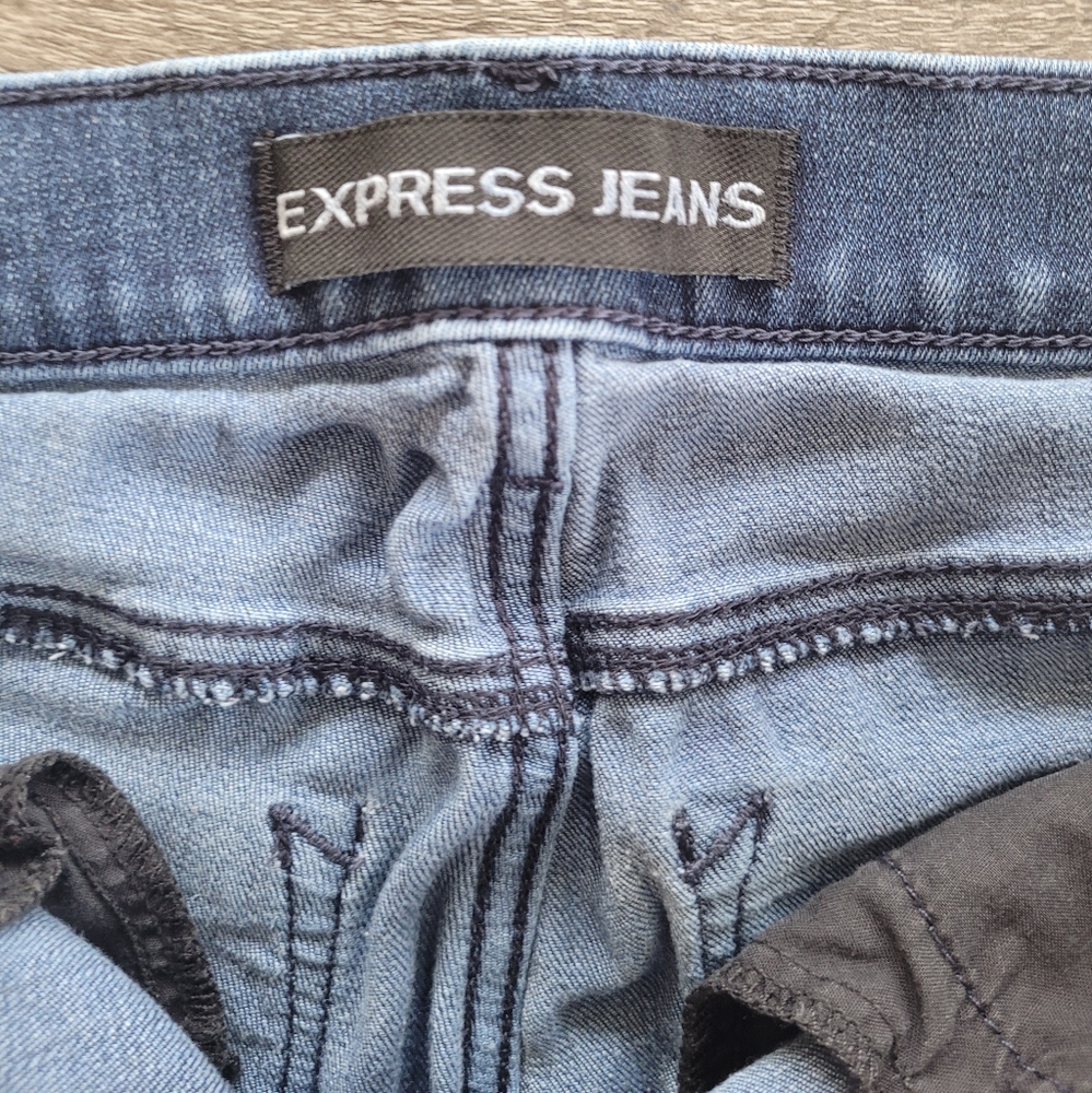 Express Mid Rise Legging Jeans - Picture 3 of 5